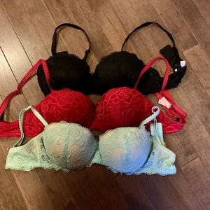 Push-up strapless demi bras 36B